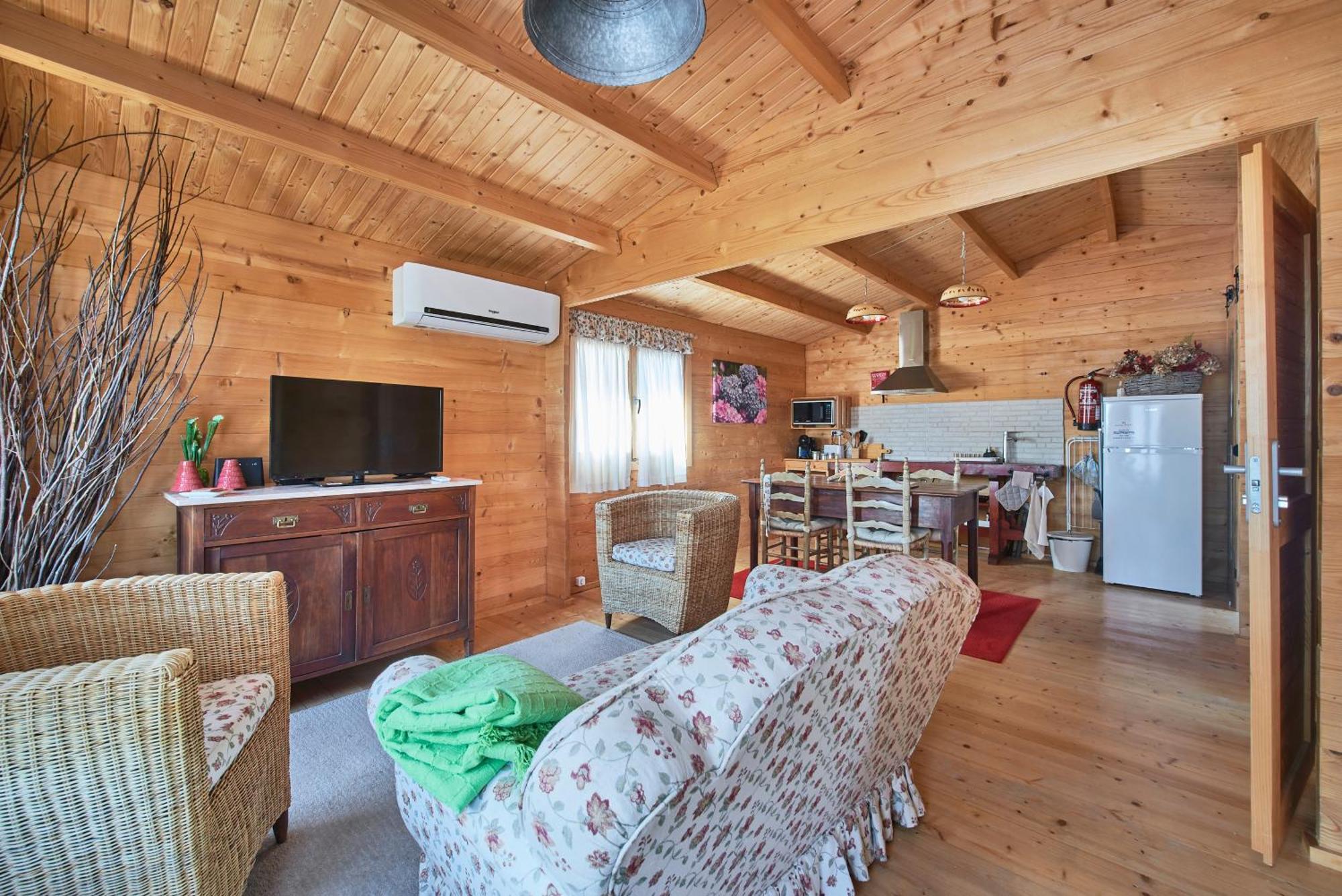 Lakeside Cabin Oasis W/ Ac, By Timecooler Montargil Eksteriør bilde